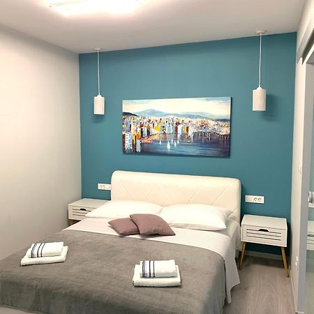 Deluxe Suites Mandic Omiš Esterno foto