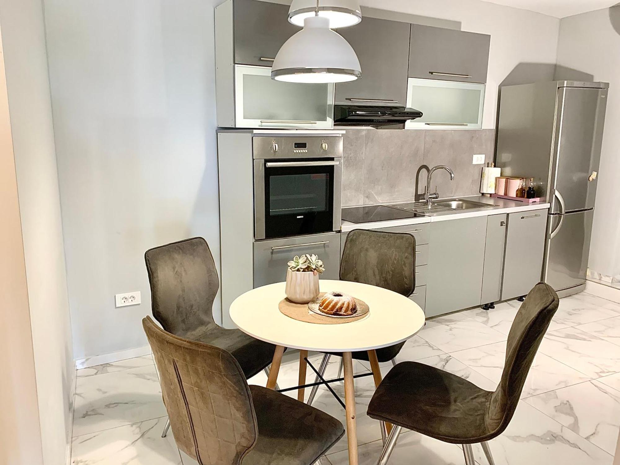 Deluxe Suites Mandic Omiš Esterno foto